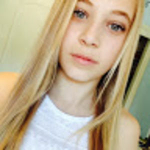 Meet your Posher, Mikayla